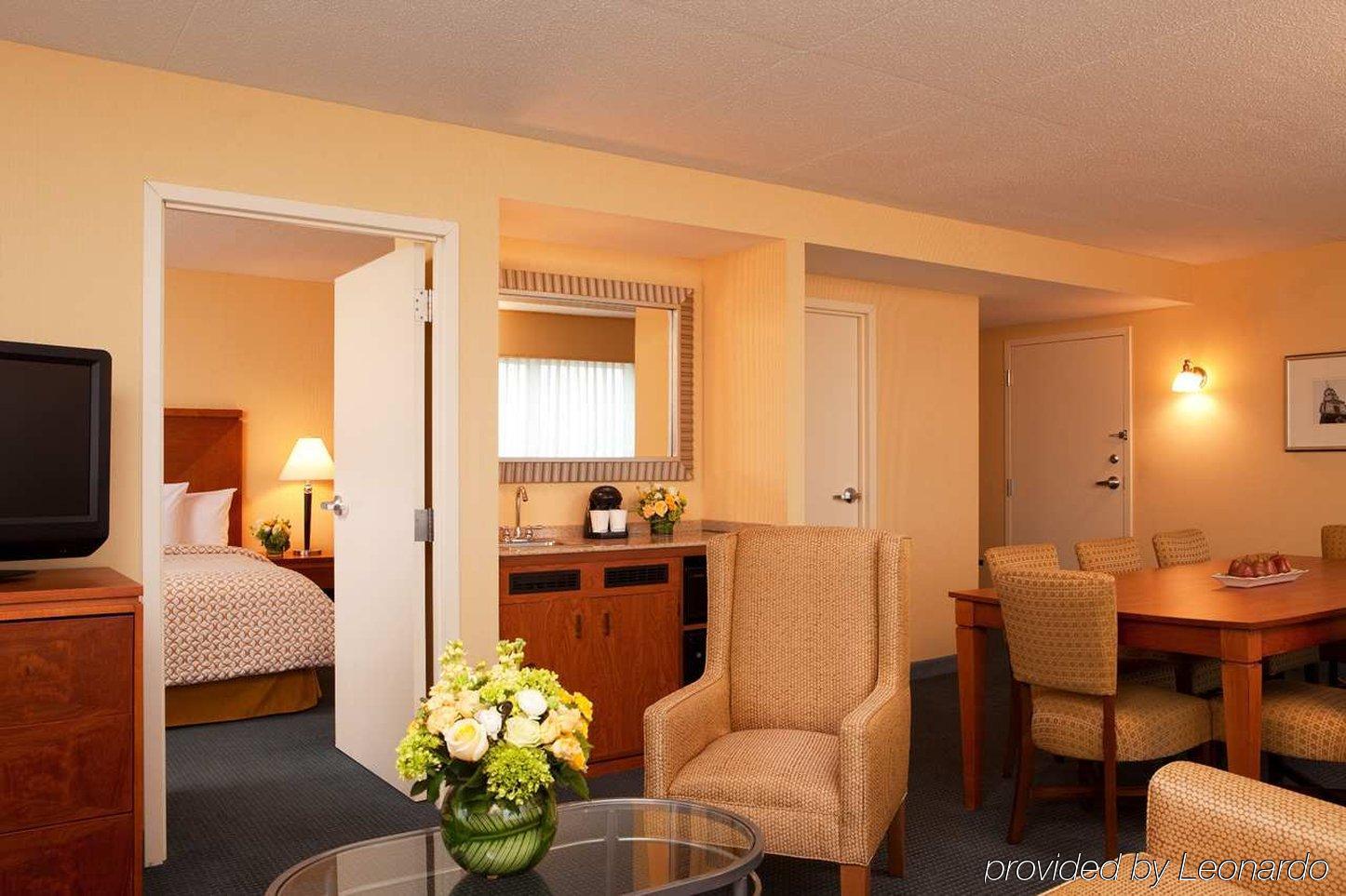 เอ็มบาสซี่ สวีทส์ โฮเต็ล บอสตั้น โลแกน แอร์พอร์ต Hotel บอสตัน ห้อง รูปภาพ